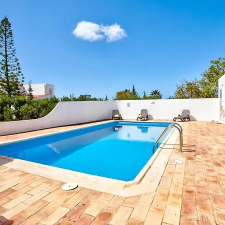ヴィラ Carvoeiro Sleeps 6 Wifi *